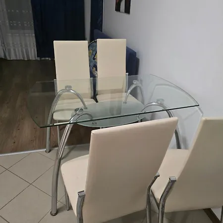 Blue Bay Apartment *